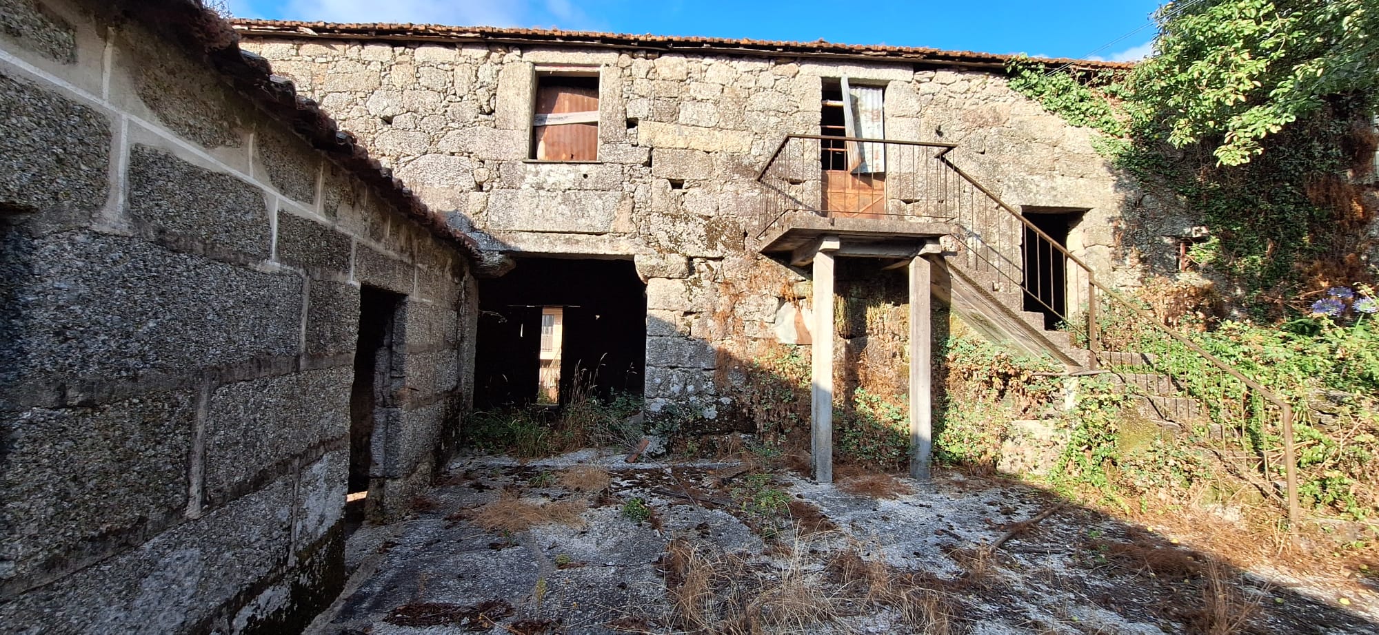 Quinta Brazão de Caniçada + uma grande moradia em anexo