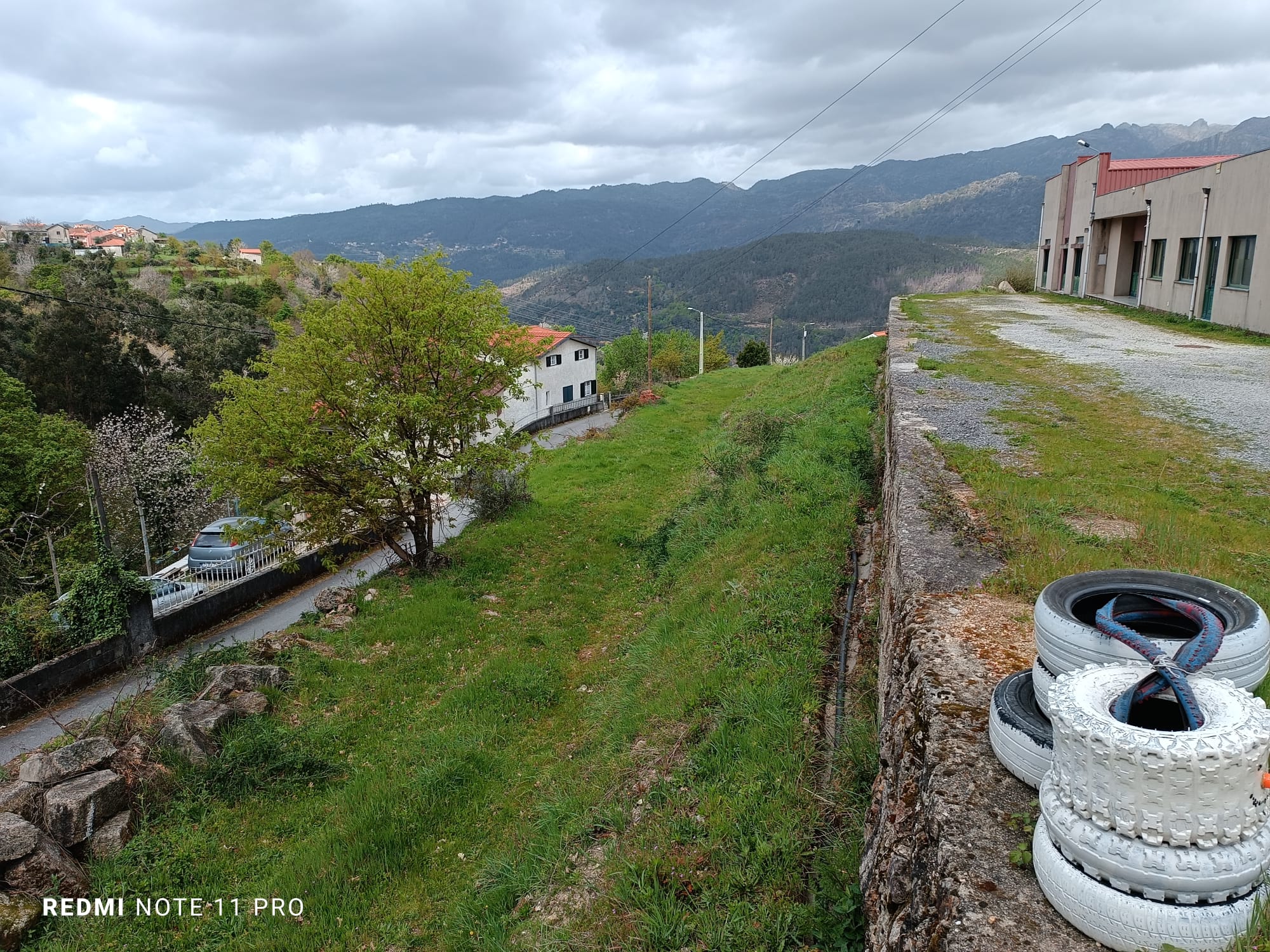 Terreno urbano para construçãp em Salamonde c/ 4.241m2
