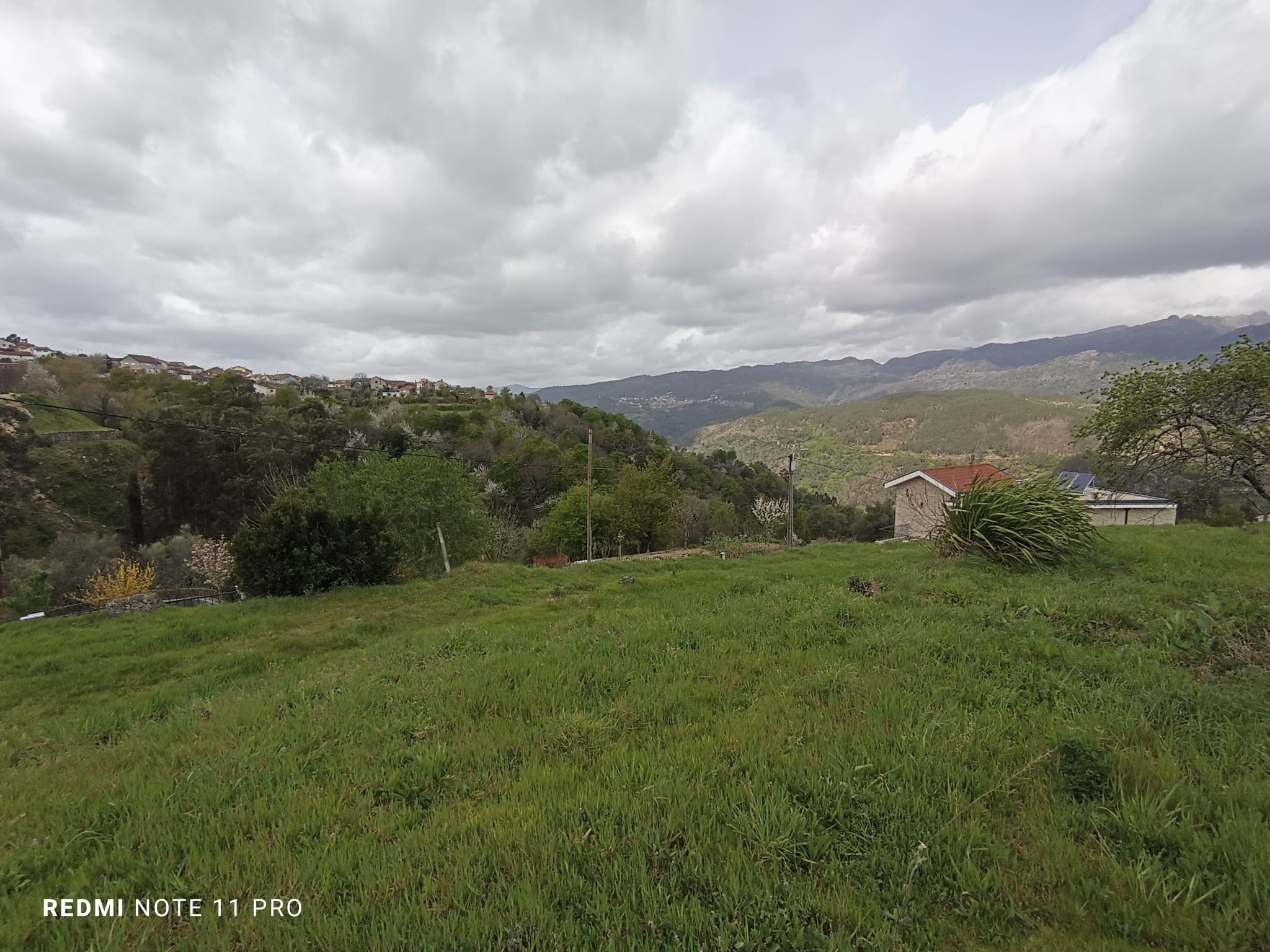 Terreno urbano para construçãp em Salamonde c/ 4.241m2