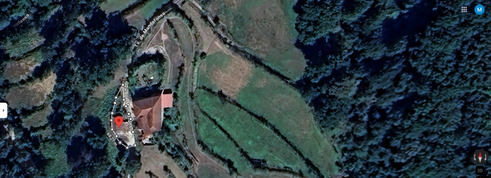 Ruina + Terreno margeando um Riacho em Salamonde, Gerês c/ 2.260m2